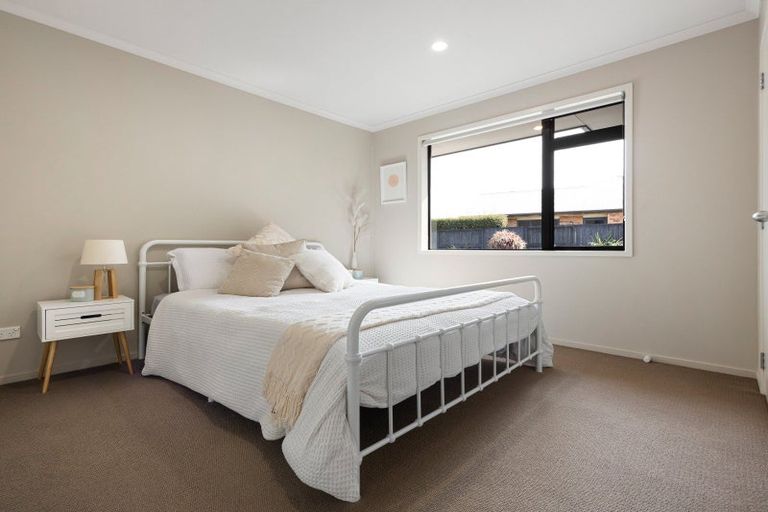 Photo of property in 28 Somerton Drive, Huntington, Hamilton, 3210