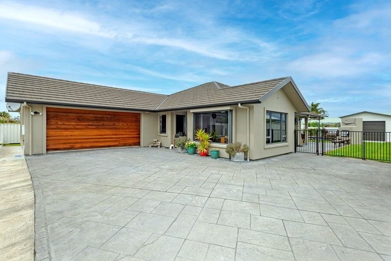 Photo of property in 7 Pohutukawa Grove, Lytton West, Gisborne, 4010