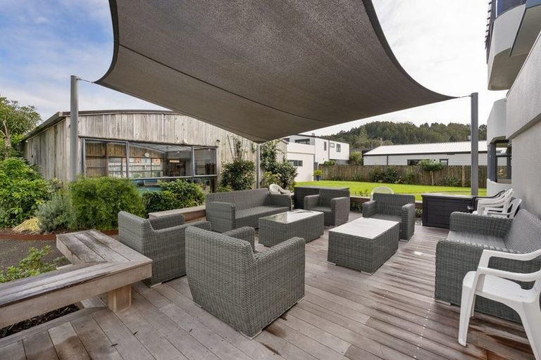 Photo of property in 11a Puriri Avenue, Orewa, 0931