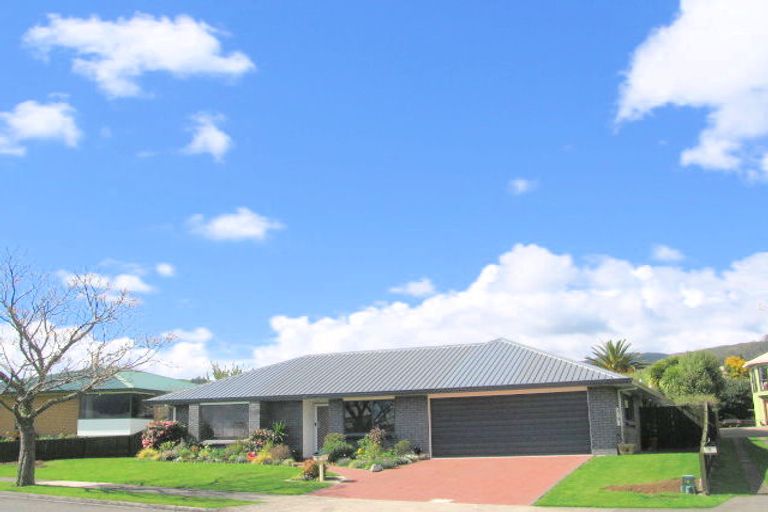 Photo of property in 9 Warwick Drive, Lynmore, Rotorua, 3010