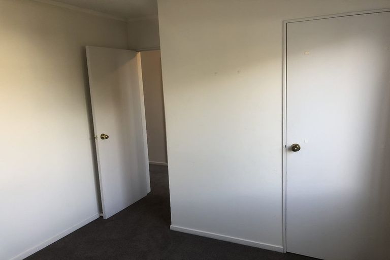 Photo of property in 2 Birkhall Grove, Strathmore Park, Wellington, 6022