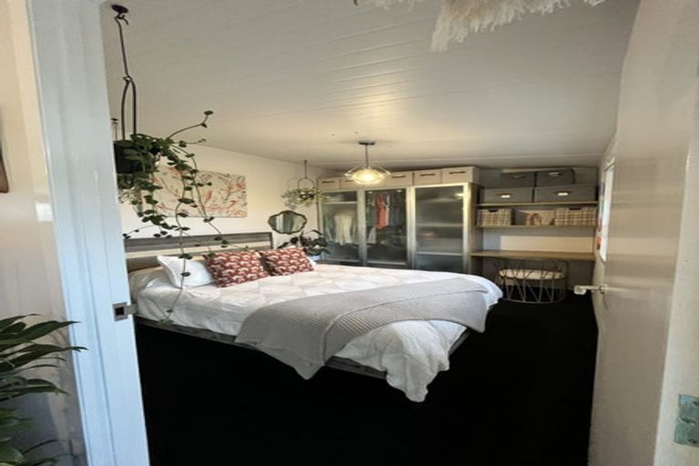 Photo of property in 15a Sea View Terrace, Cockle Bay, Auckland, 2014