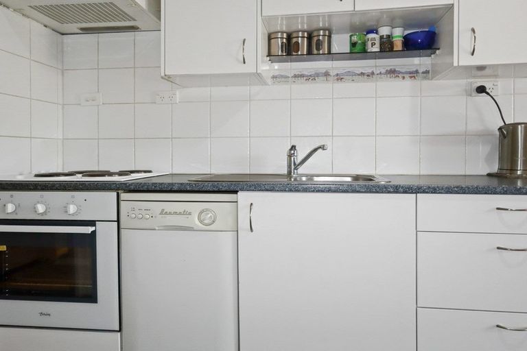 Photo of property in 116 Waikawa Road, Picton, 7220