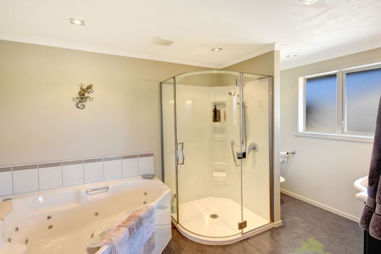 Photo of property in 2 Kura Place, Mosgiel, 9024