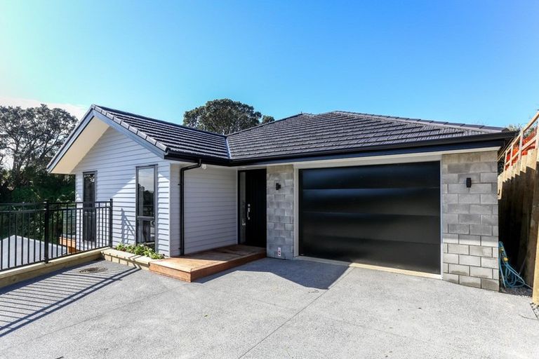 Photo of property in 6c Burns Street, Westown, New Plymouth, 4310