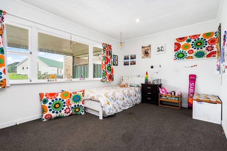 Photo of property in 5 Tauraroa Road, Maungakaramea, Whangarei, 0178