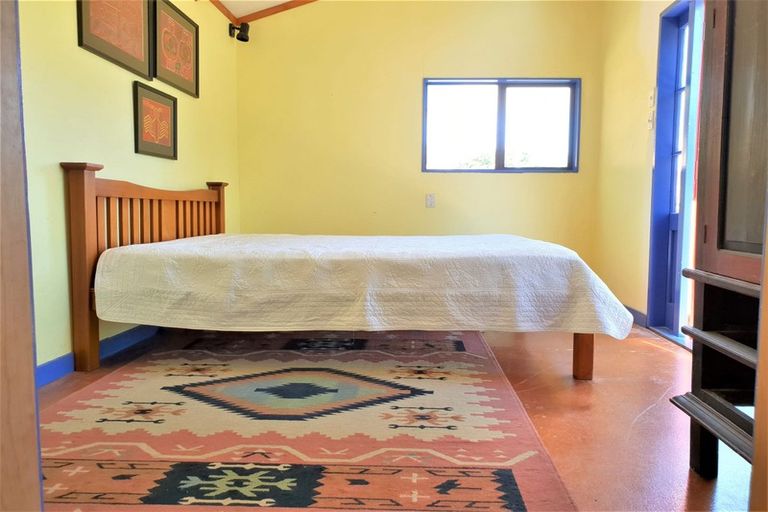 Photo of property in 62 Caton Road, Waitakere, Henderson, 0782