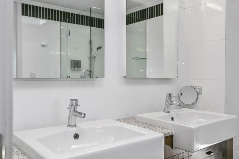 Photo of property in 20/225 Lake Terrace, Waipahihi, Taupo, 3330