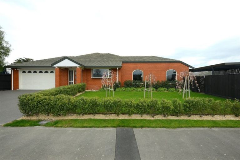 Photo of property in 107 Kotuku Crescent, Woolston, Christchurch, 8023
