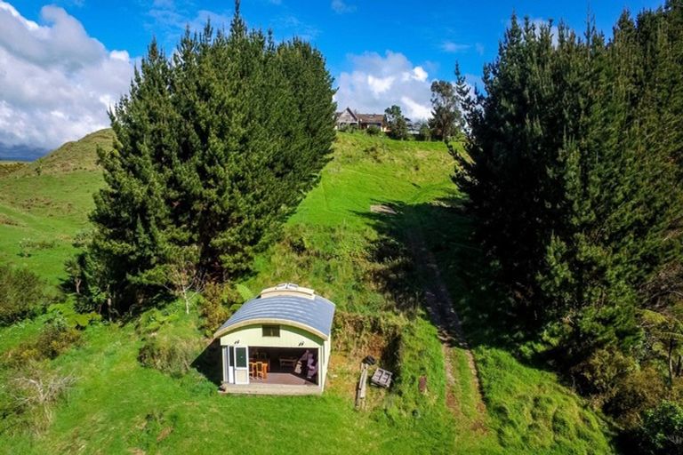 Photo of property in 223 Plymouth Road, Omata, New Plymouth, 4374