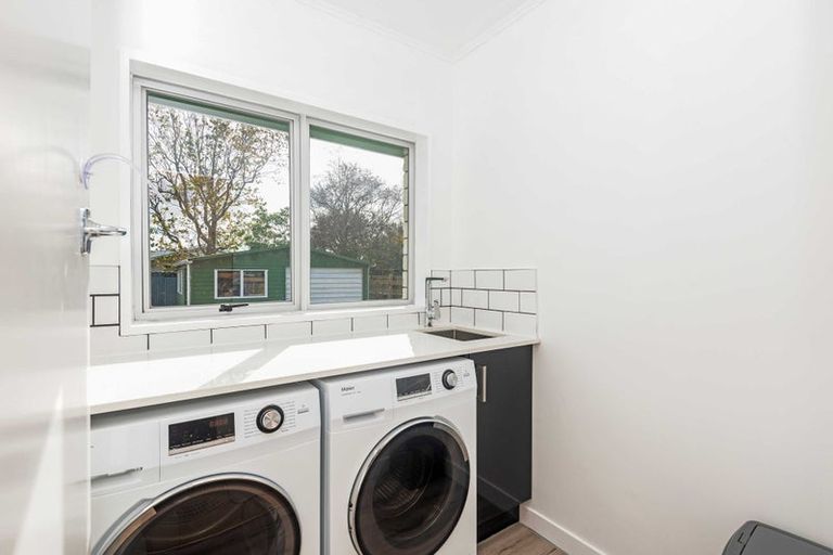 Photo of property in 38 Abraham Crescent, Milson, Palmerston North, 4414