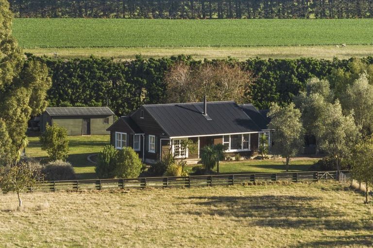 Photo of property in 810 Hoskyns Road, West Melton, Christchurch, 7675
