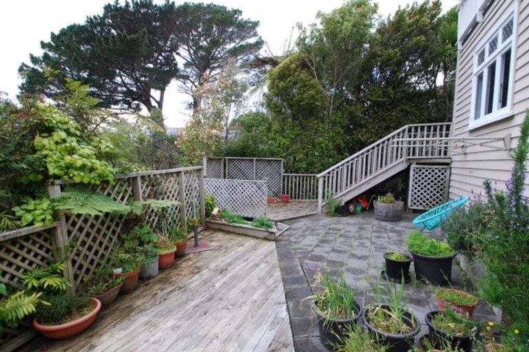 Photo of property in 38 Homewood Avenue, Karori, Wellington, 6012