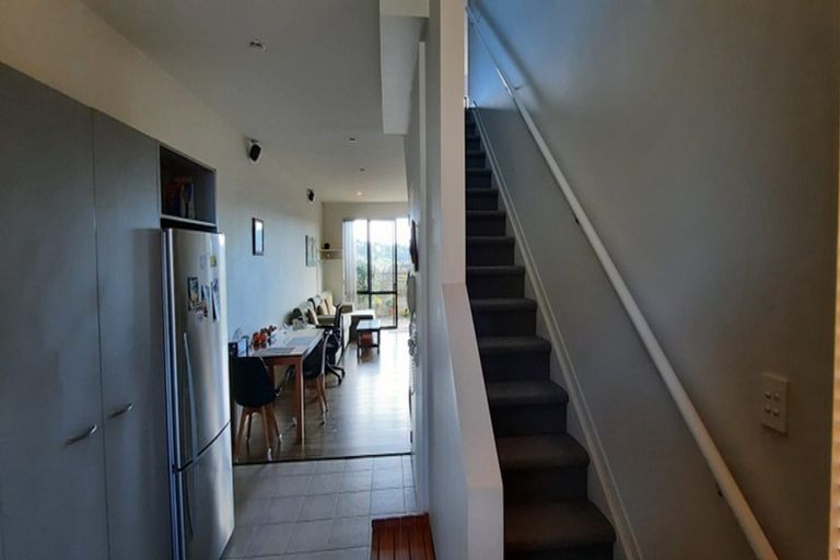 Photo of property in 22/22 Northcross Drive, Oteha, Auckland, 0632