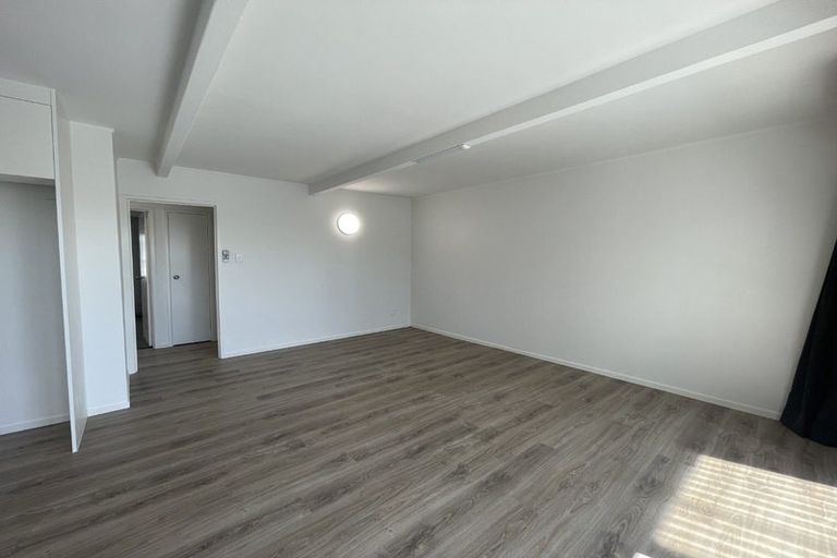 Photo of property in 1/74 Sunnybrae Road, Hillcrest, Auckland, 0627