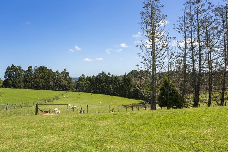 Photo of property in 105 Potter Road, Dairy Flat, Albany, 0792