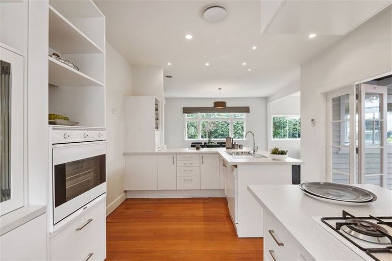 Photo of property in 160 Petrie Street, Richmond, Christchurch, 8013