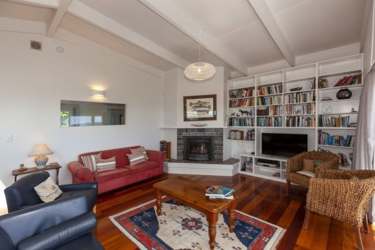 Photo of property in 219 Manly Street, Paraparaumu Beach, Paraparaumu, 5032