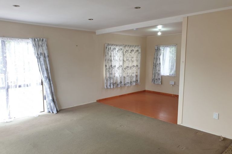 Photo of property in 19 Coey Place, Glen Eden, Auckland, 0602