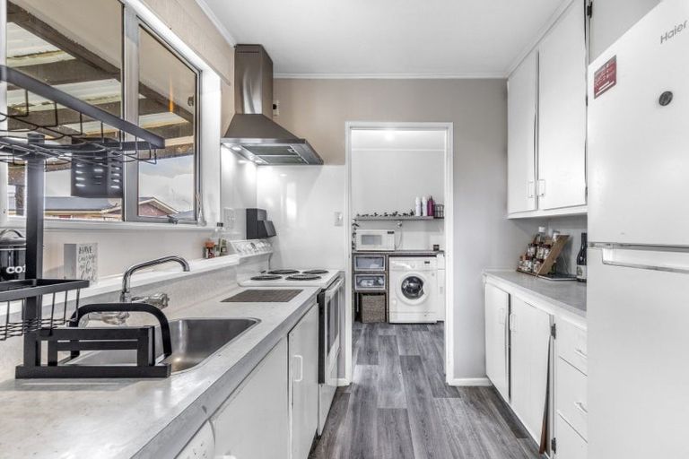 Photo of property in 86 Dunbeath Crescent, Kew, Invercargill, 9812