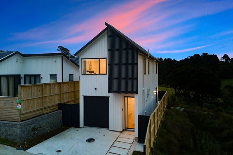 Photo of property in 33 Biokovo Street, Massey, 0614