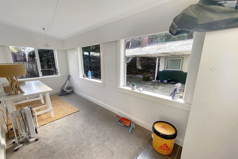 Photo of property in 45 Moa Point Road, Moa Point, Wellington, 6022