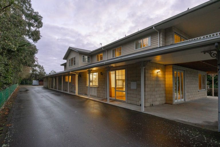 Photo of property in 114 Polson Hill Drive, Aokautere, Palmerston North, 4471