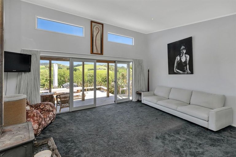 Photo of property in 1713 Matapouri Road, Matapouri, Whangarei, 0173