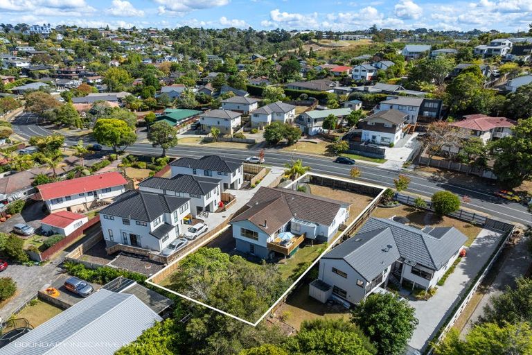 Photo of property in 38 John Downs Drive, Browns Bay, Auckland, 0630