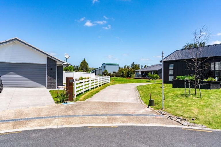 Photo of property in 1 Kahikatea Tree Lane Lane, Waipu, 0510