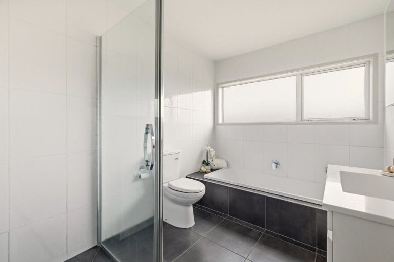 Photo of property in 15 Spinifex Street, Papamoa Beach, Papamoa, 3118