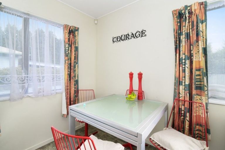 Photo of property in 11a Walker Road, Fairy Springs, Rotorua, 3015