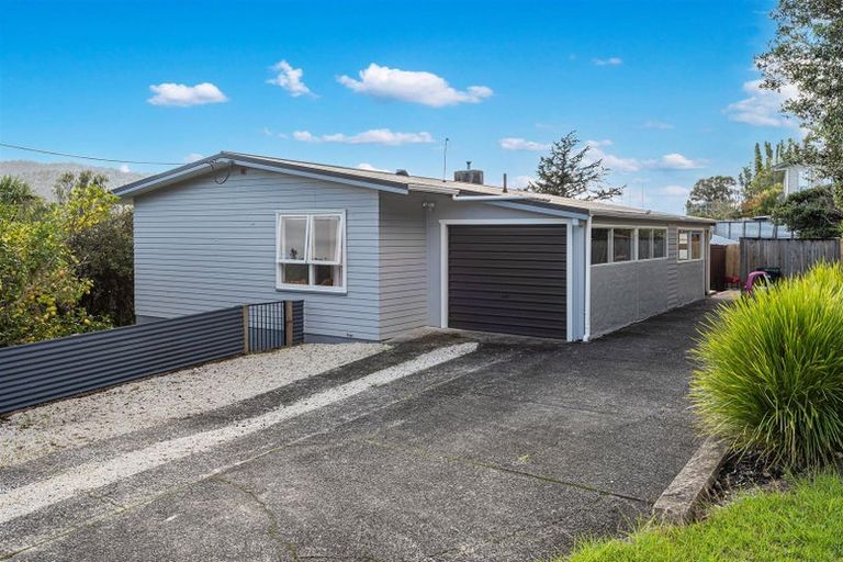 Photo of property in 42 Hilltop Avenue, Morningside, Whangarei, 0110