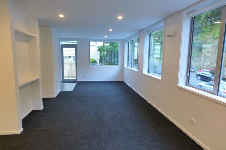 Photo of property in 125b Glenmore Street, Kelburn, Wellington, 6012