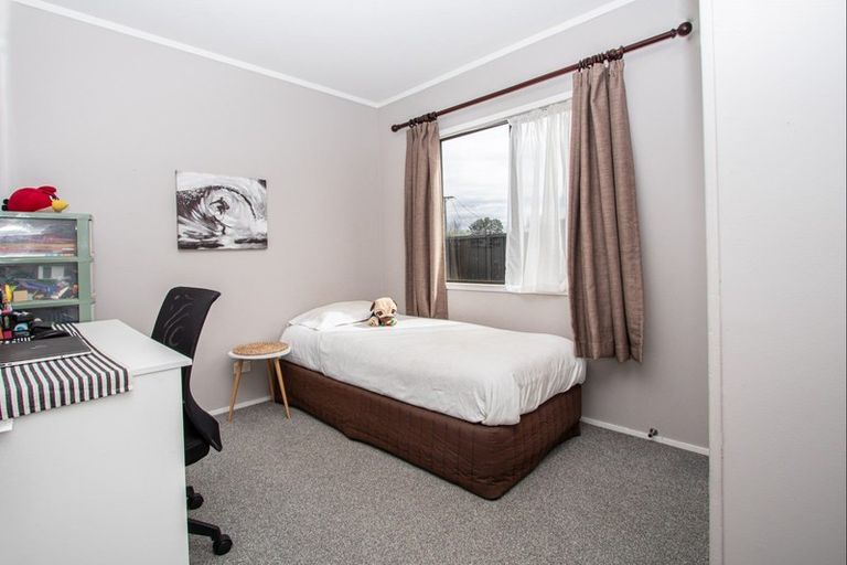 Photo of property in 18 Breckons Avenue, Nawton, Hamilton, 3200