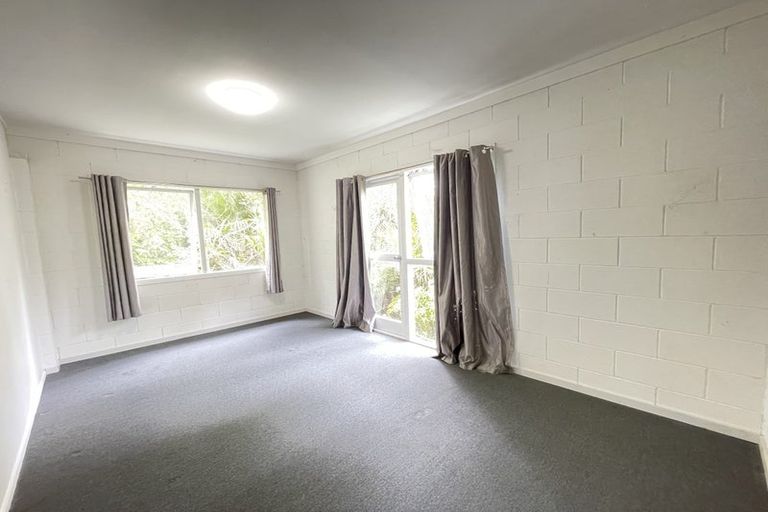 Photo of property in 26 Seaview Road, Glenfield, Auckland, 0629