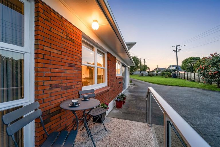 Photo of property in 4/2 Argyle Terrace, Milford, Auckland, 0620