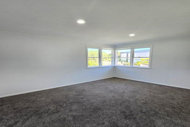Photo of property in 74 Willerton Avenue, New Lynn, Auckland, 0600