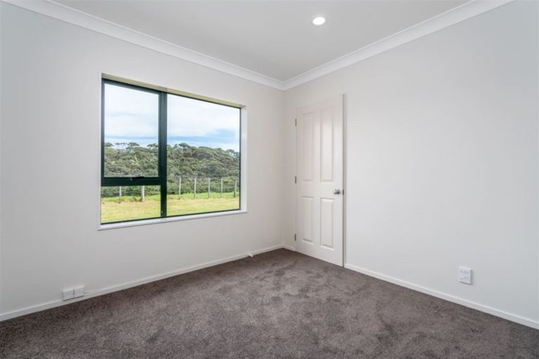 Photo of property in 94 Oaia Road, Muriwai, Waimauku, 0881
