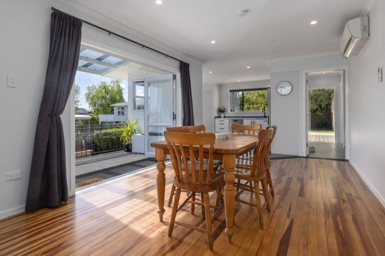 Photo of property in 16 Glen Street, Levin, 5510