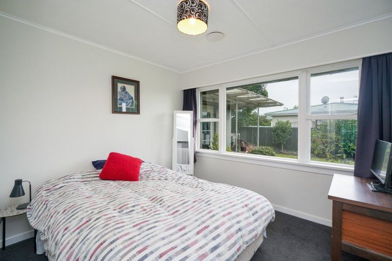 Photo of property in 106 Dunlop Street, Wallacetown, 9816