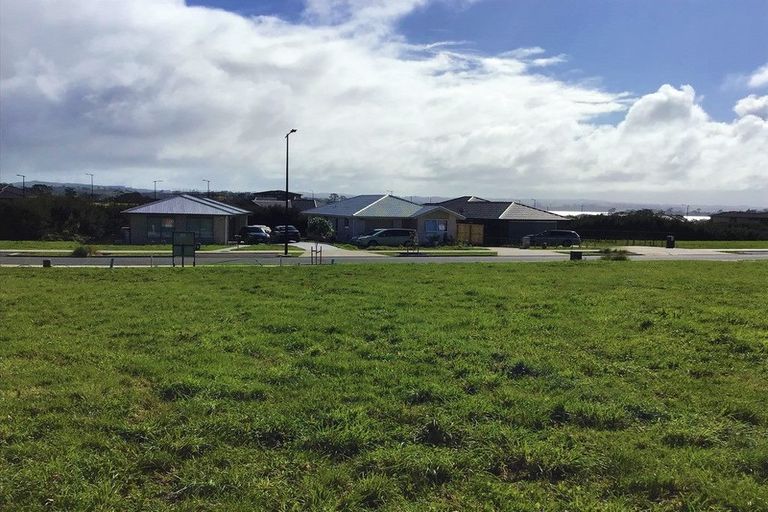 Photo of property in 19 Wheriko Avenue, Glenbrook, 2681