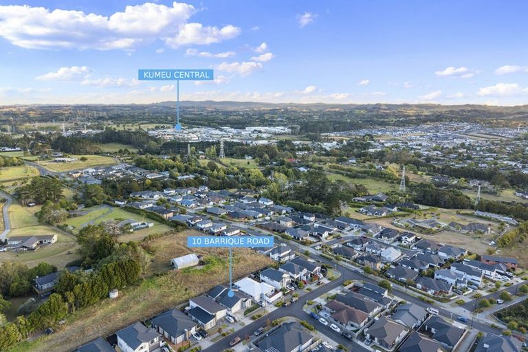 Photo of property in 10 Barrique Road, Kumeu, 0810