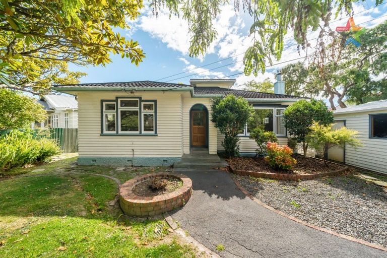Photo of property in 51 Pohutukawa Street, Woburn, Lower Hutt, 5010