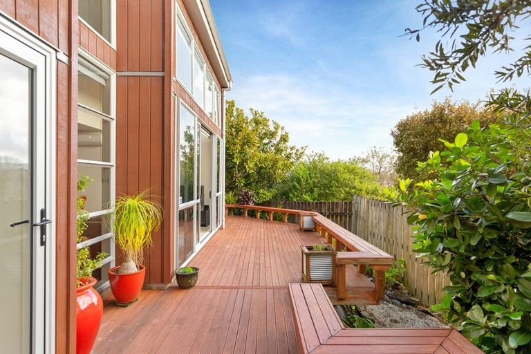 Photo of property in 76h Edmonton Road, Henderson, Auckland, 0612