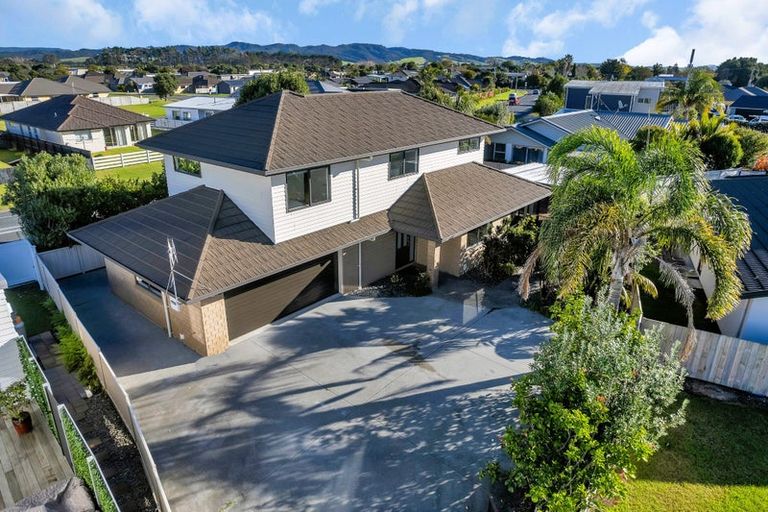 Photo of property in 116 Barbados Way, One Tree Point, 0118