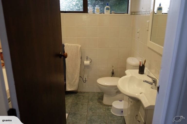 Photo of property in 132 Wadestown Road, Wadestown, Wellington, 6012