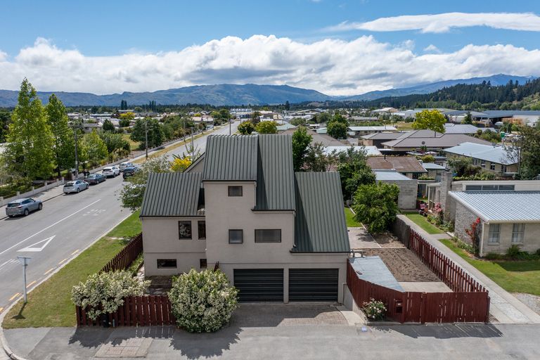 Photo of property in 130 Tarbert Street, Alexandra, 9320