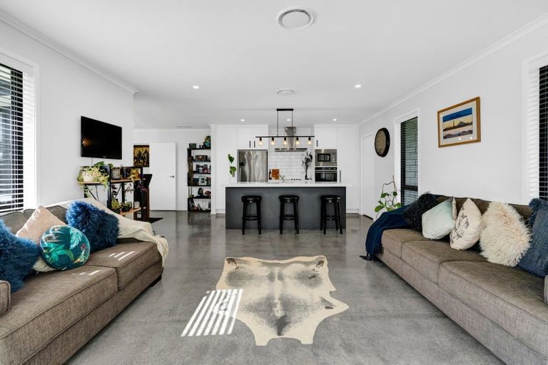 Photo of property in 26 Hodge Park Lane, Inglewood, 4330