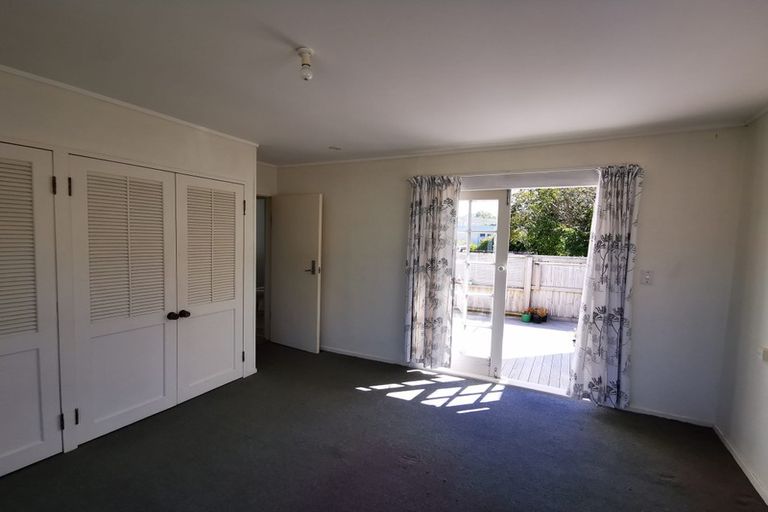 Photo of property in 14 Alexander Road, Raumati Beach, Paraparaumu, 5032